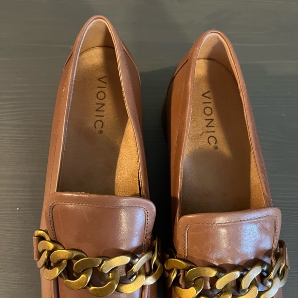 VIONIC Mizelle Chain Loafers NWOB - Picture 4 of 9